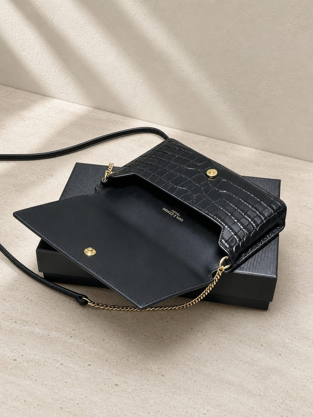 Yves Saint Laurent Medium Kate Purse in Crocodile Embossed Black Calfskin - Picture 6 of 7